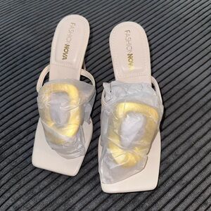 Fashion Nova Cream and Gold Heels